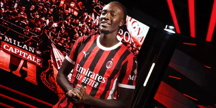 Tammy Abraham Dipinjam AC Milan