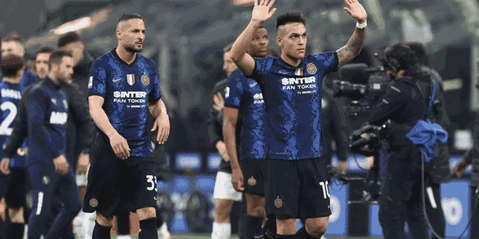 Pertandingan-Sengit-Inter-Milan-vs-Genoa 