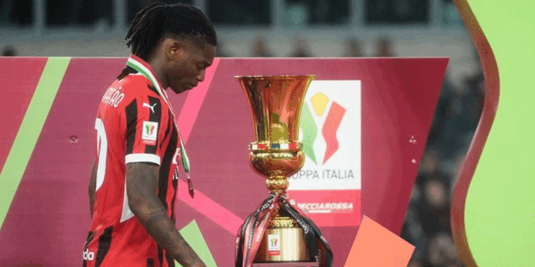 Rafael Leao Dilirik Bayern, Tapi AC Milan Masih Tutup Pintu Transfer