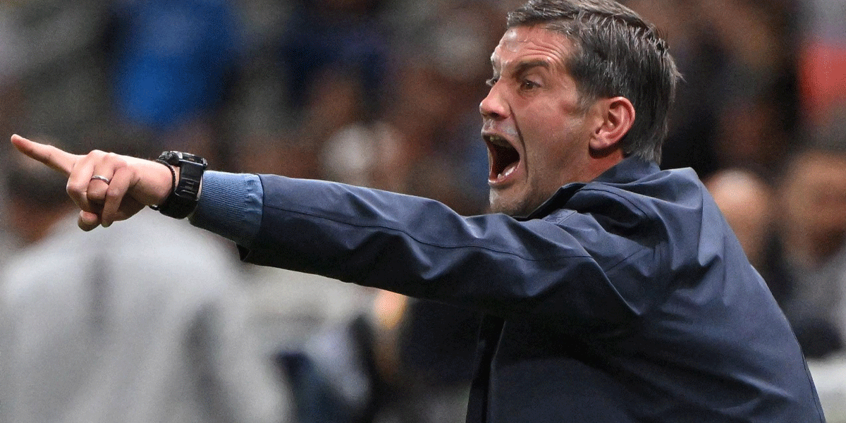 Inter Milan Kalah Karena Emosi: Chivu Minta Timnya Berhenti Buang Energi untuk Berdebat”