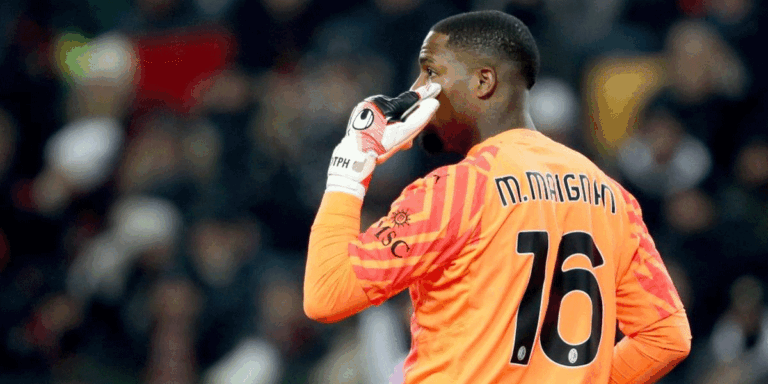 AC Milan Selangkah Lagi Amankan Masa Depan Mike Maignan