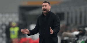 De Rossi Bela Stanciu Setelah Momen Pahit Kontra AC Milan
